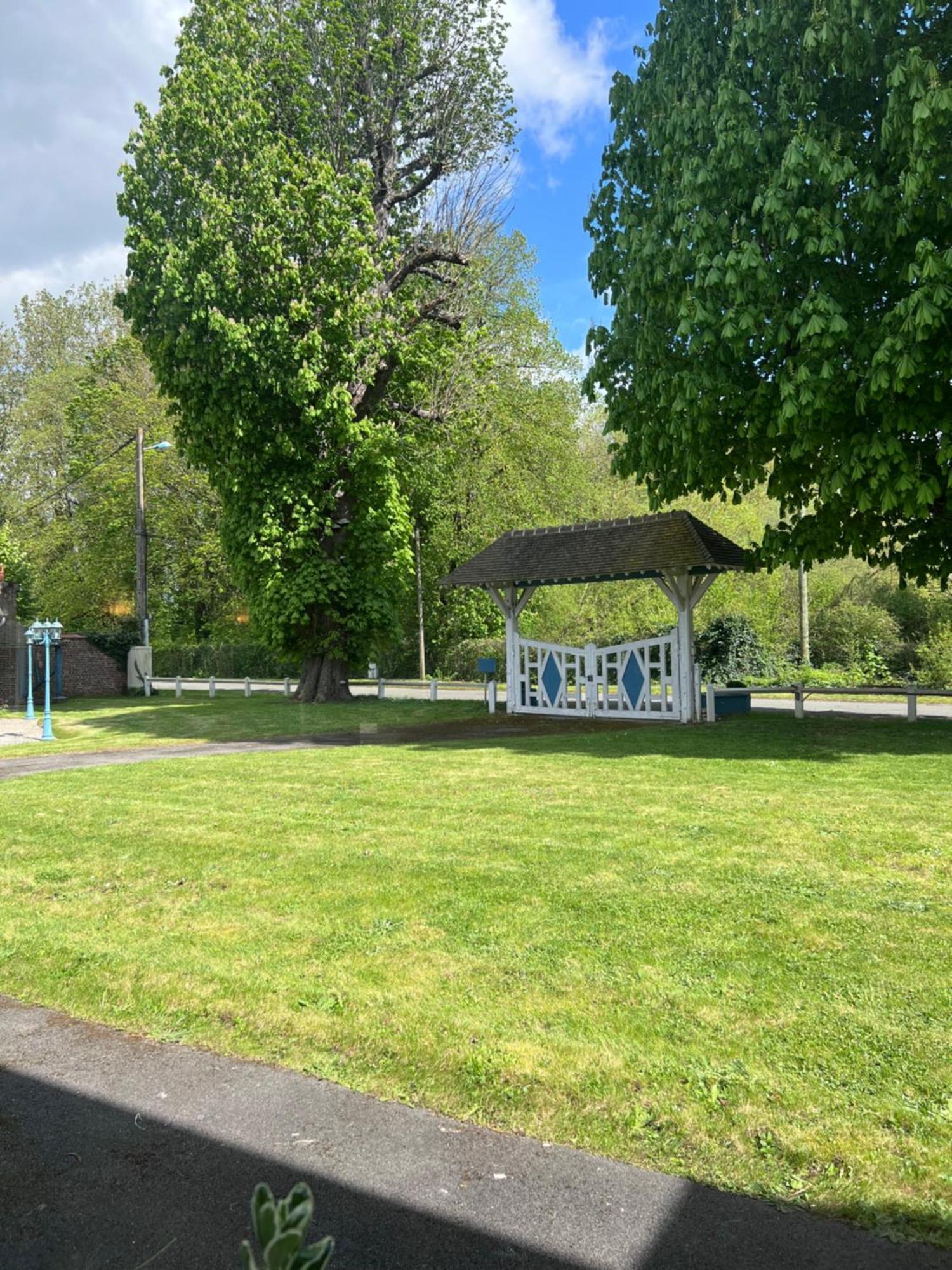 Studio Aux Abords Des Etangs Milly-sur-Thérain Exteriér fotografie